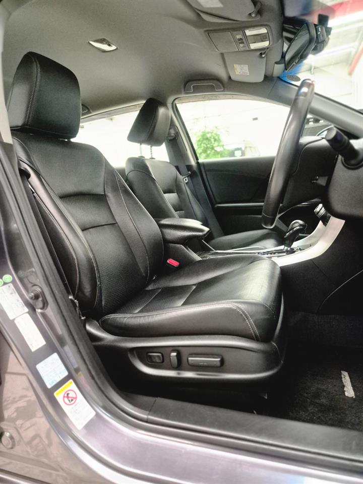 2013 Honda Accord thumbnail
