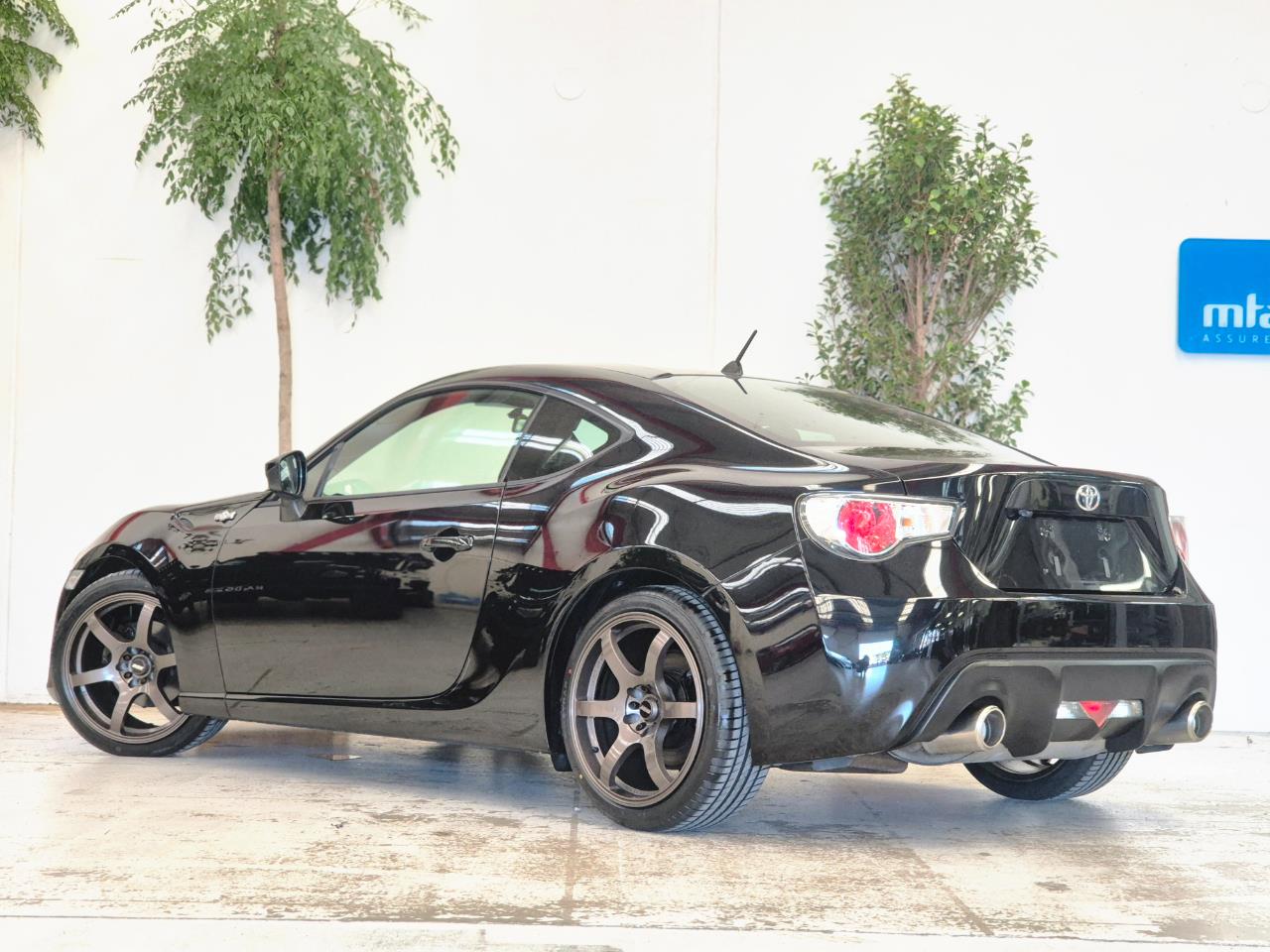 2012 Toyota 86 thumbnail