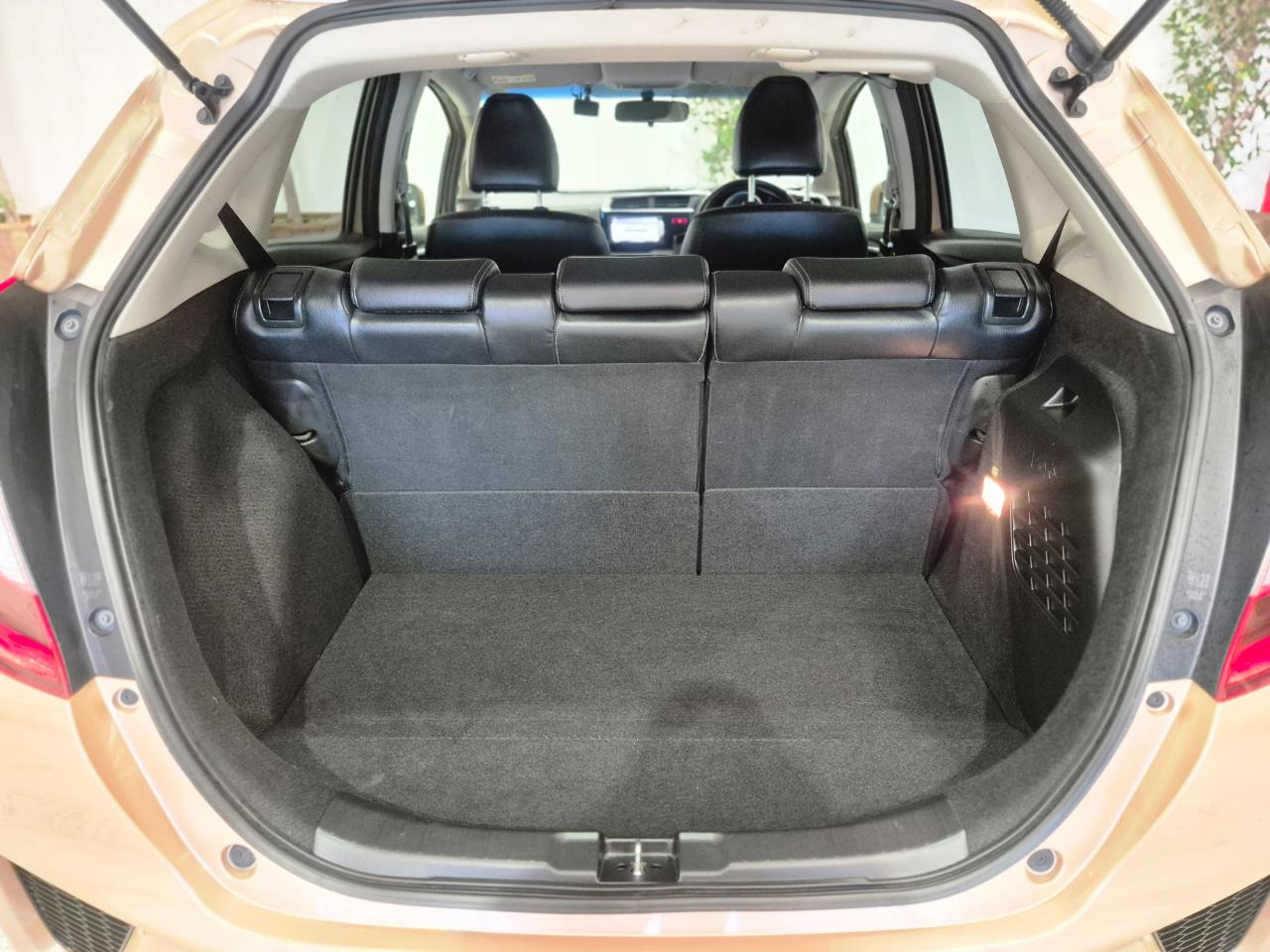2013 Honda FIT thumbnail