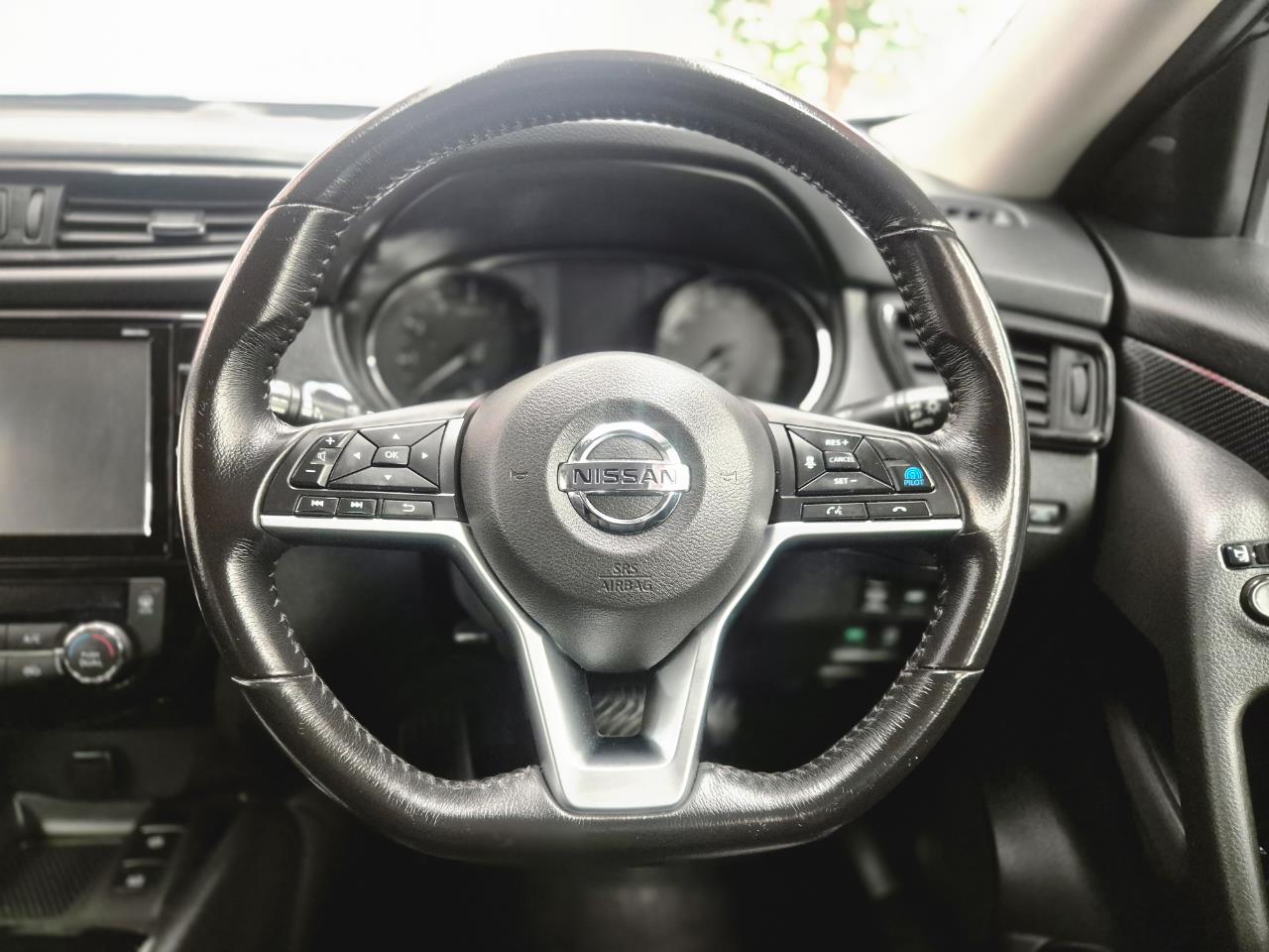 2017 Nissan X-Trail thumbnail