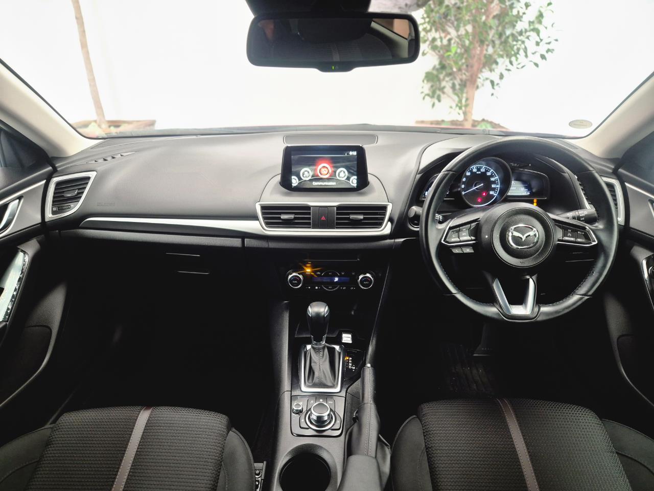 2017 Mazda AXELA thumbnail