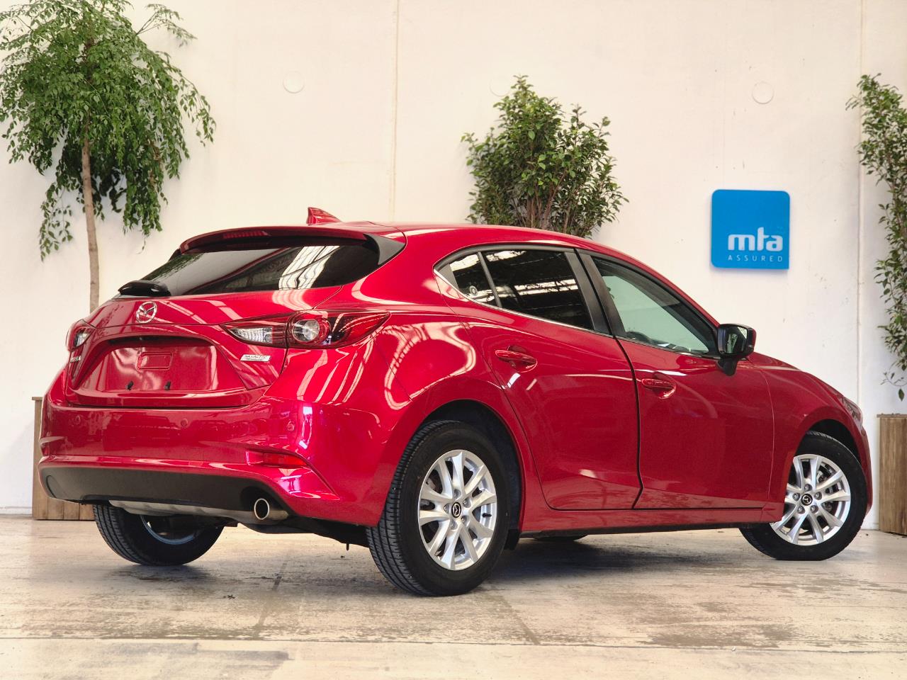 2017 Mazda AXELA thumbnail