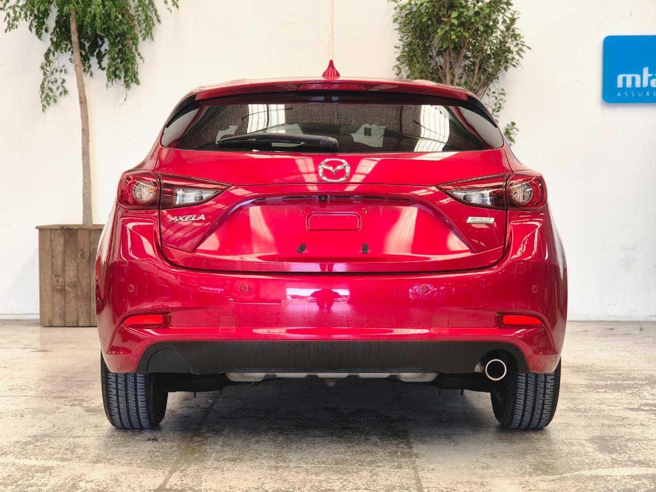 2017 Mazda AXELA thumbnail