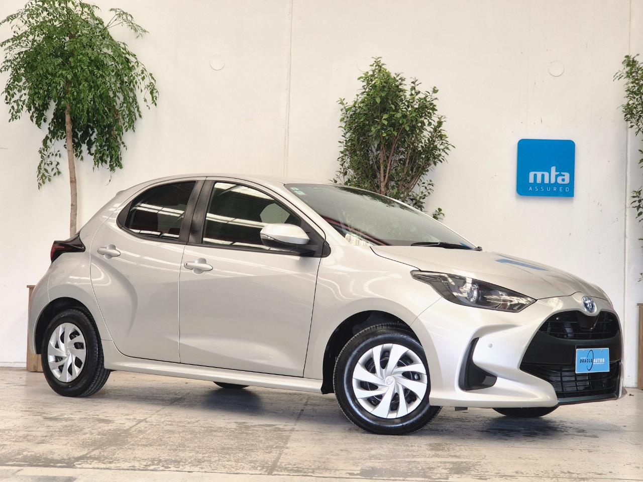 2021 Toyota Yaris thumbnail
