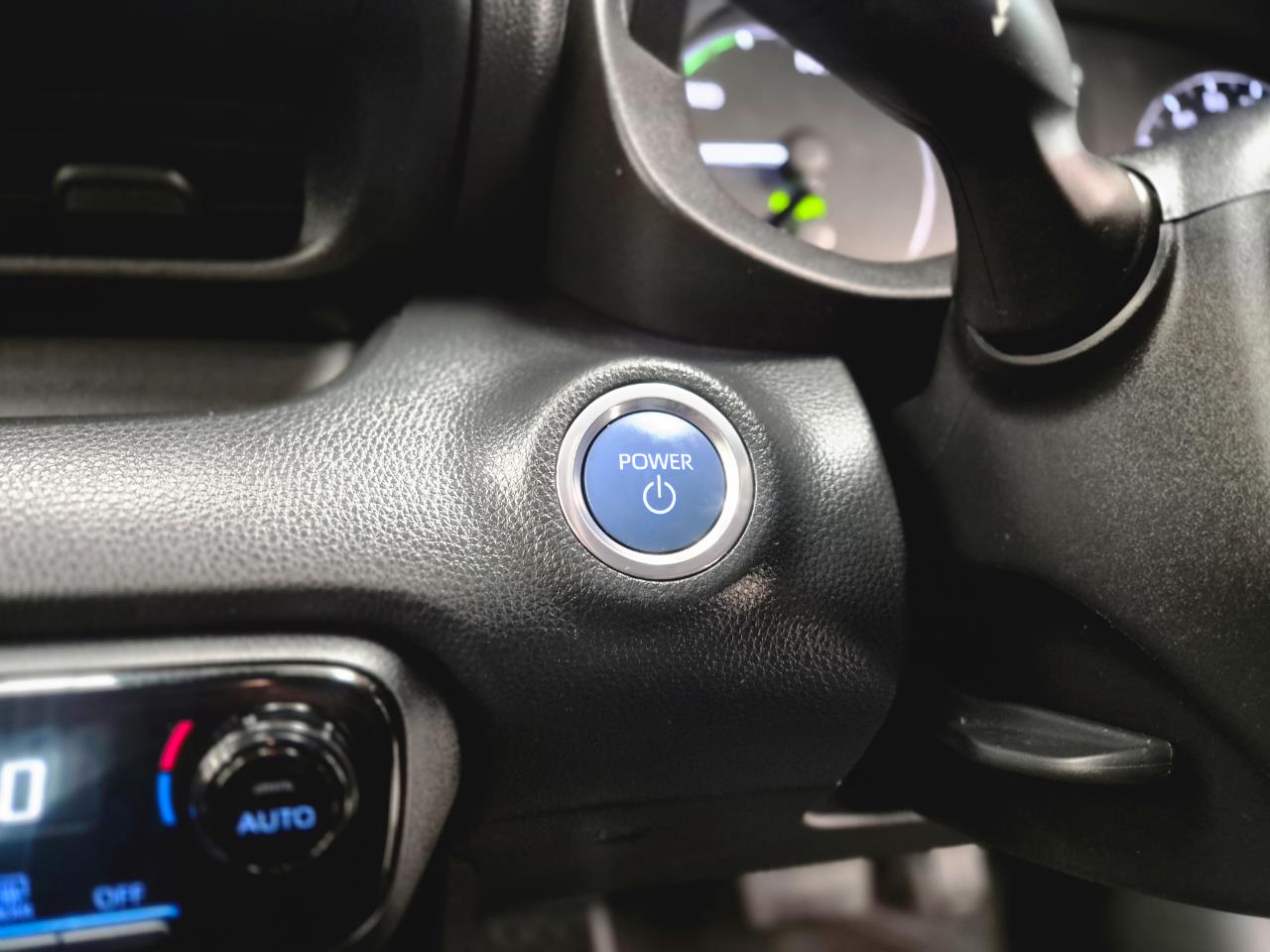 2021 Toyota Yaris thumbnail