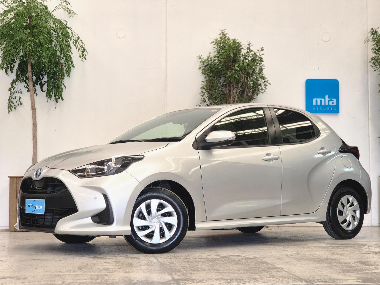 2021 Toyota Yaris thumbnail