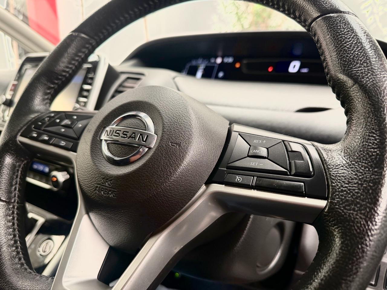 2019 Nissan Serena thumbnail