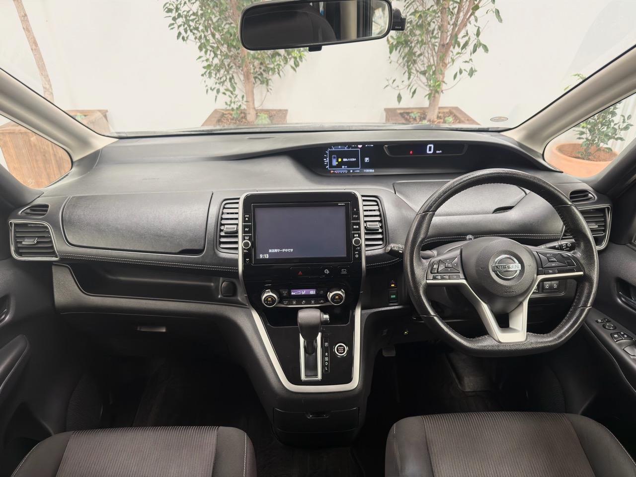 2019 Nissan Serena thumbnail