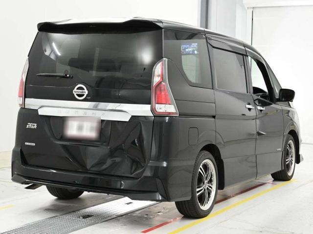 2019 Nissan Serena thumbnail