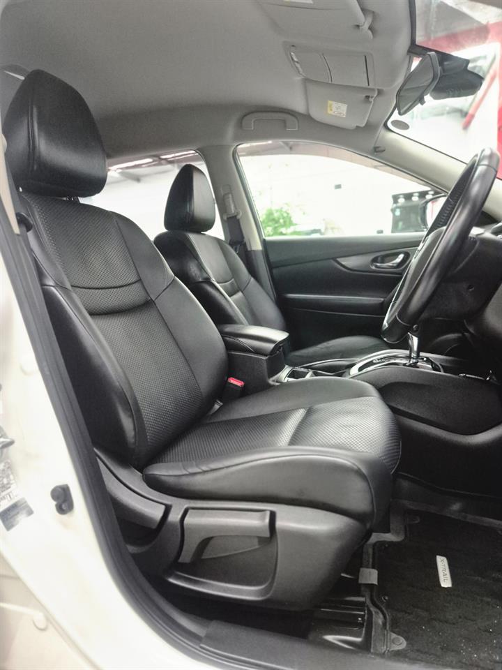2015 Nissan X-Trail thumbnail