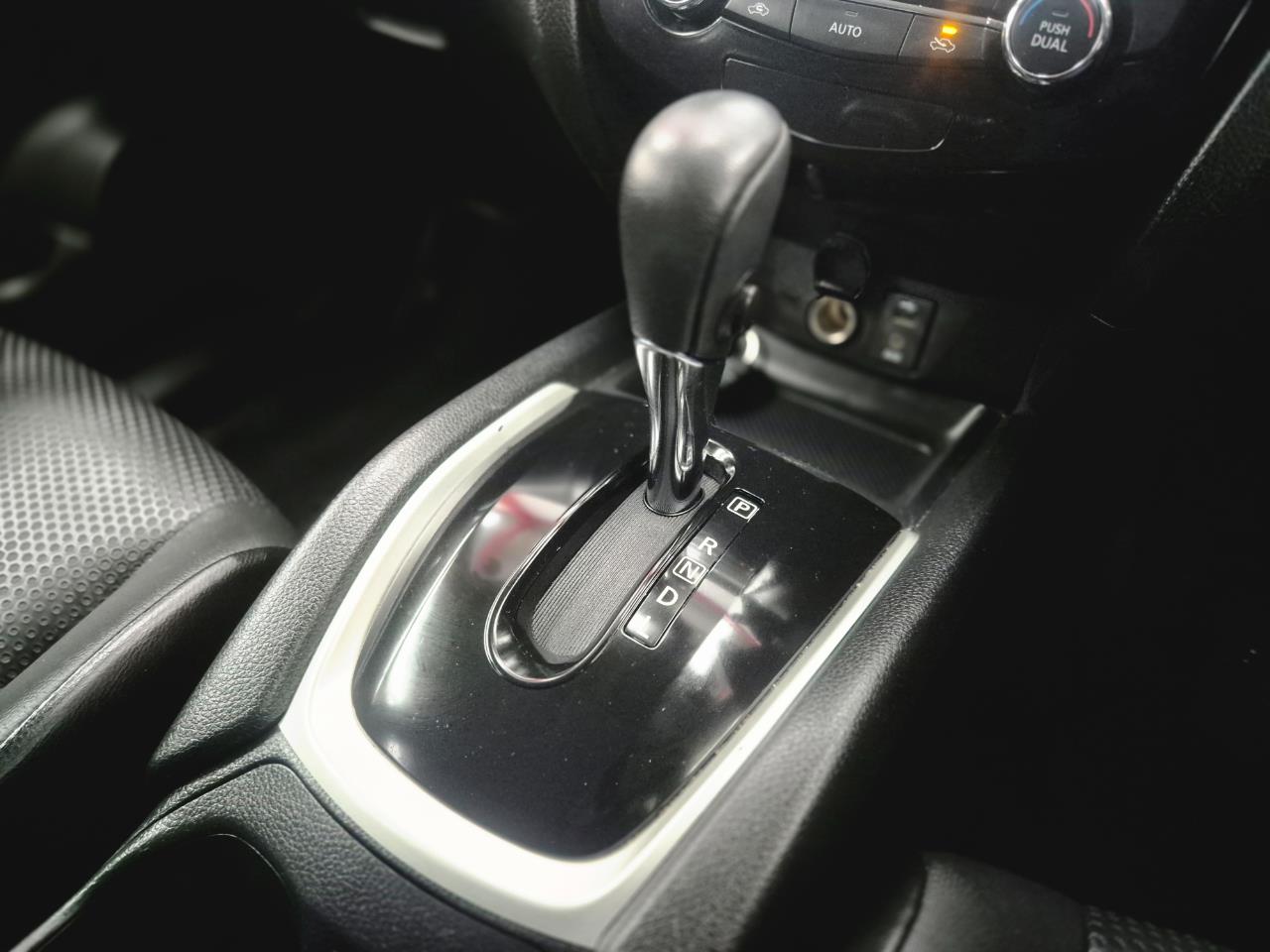 2015 Nissan X-Trail thumbnail