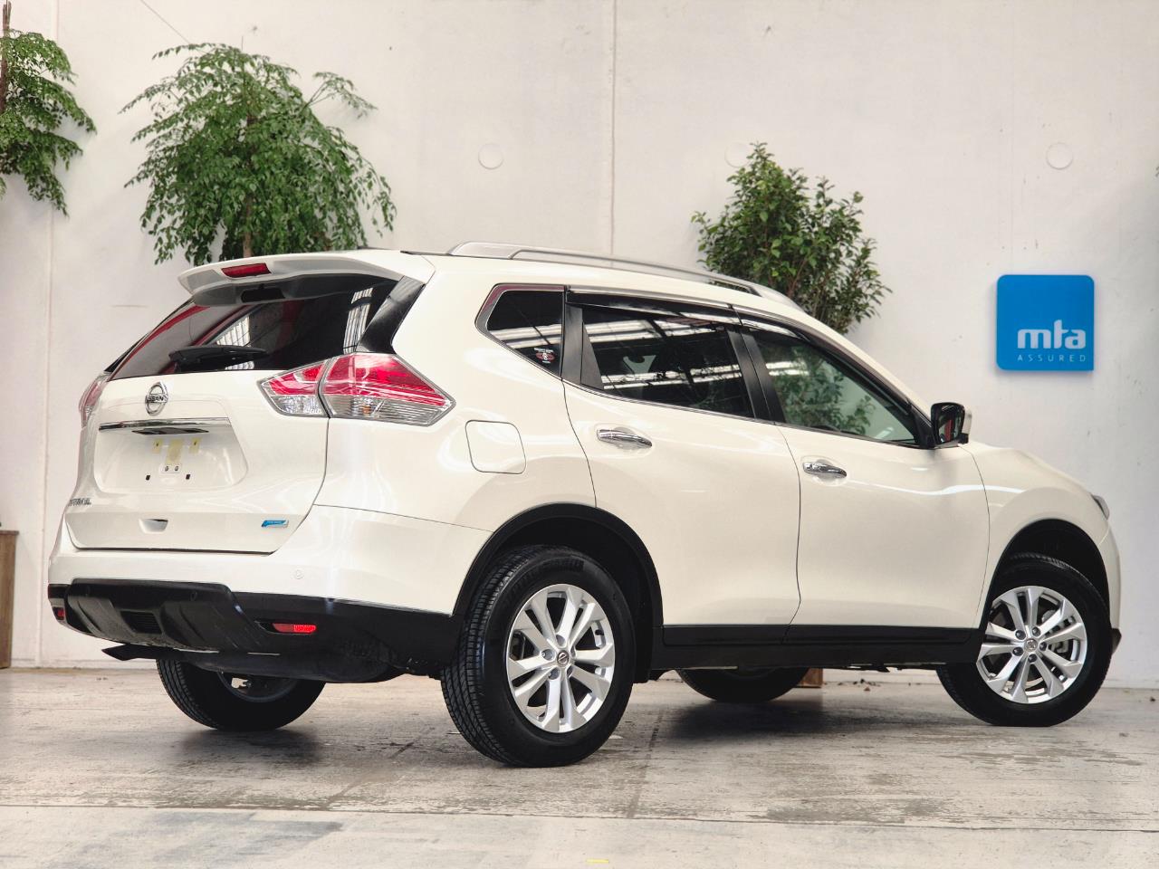 2015 Nissan X-Trail thumbnail