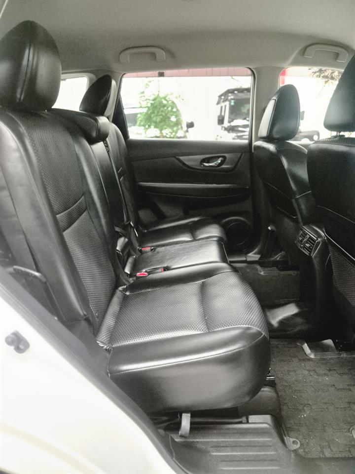 2015 Nissan X-Trail thumbnail