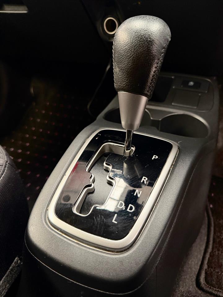 2016 Mitsubishi MIRAGE thumbnail