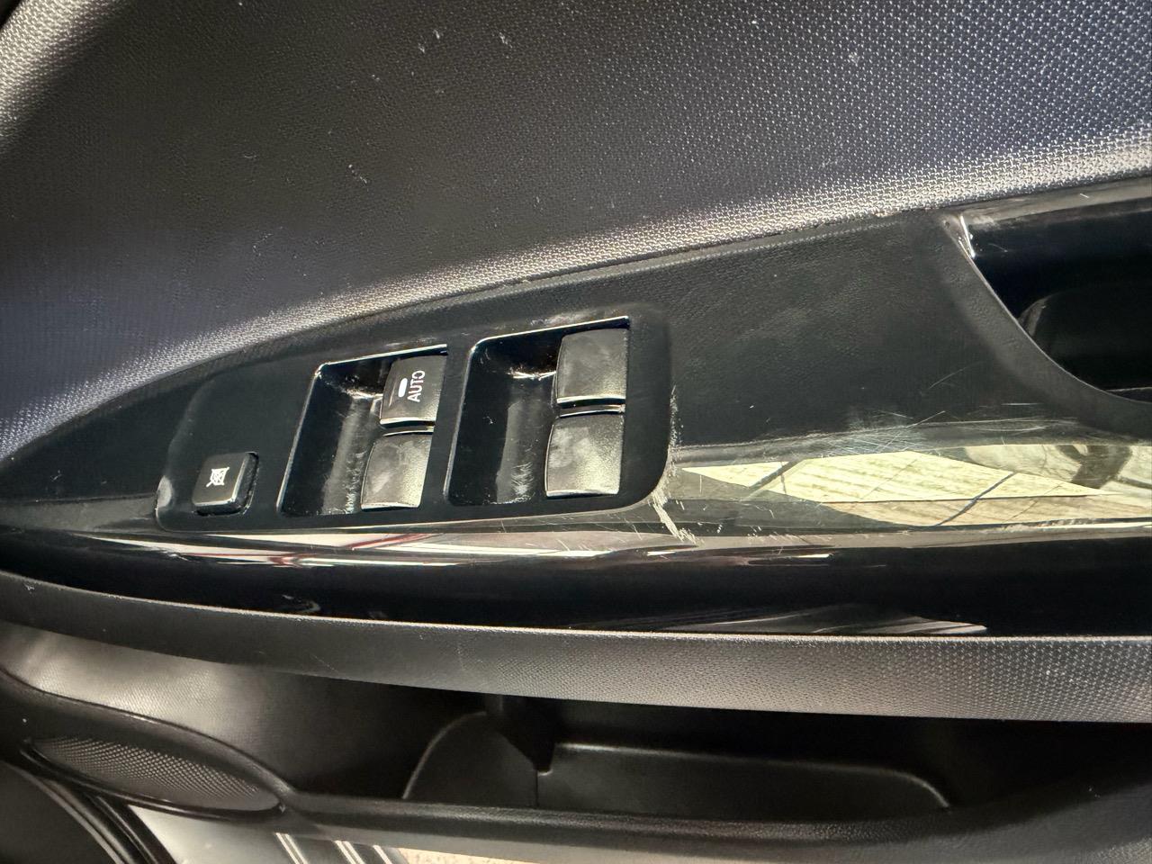 2016 Mitsubishi MIRAGE thumbnail
