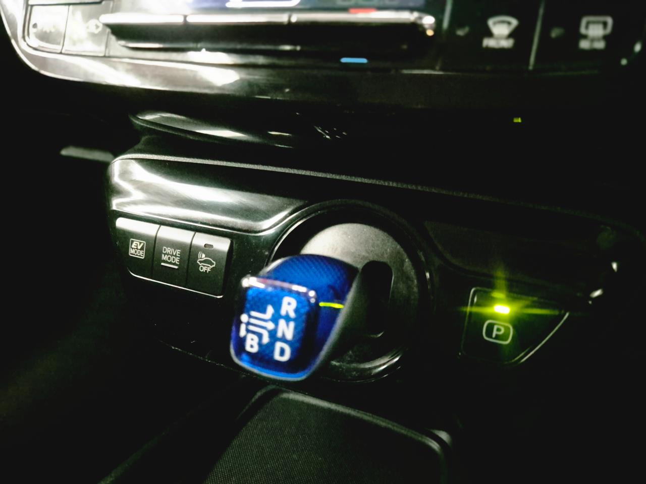 2019 Toyota Prius thumbnail