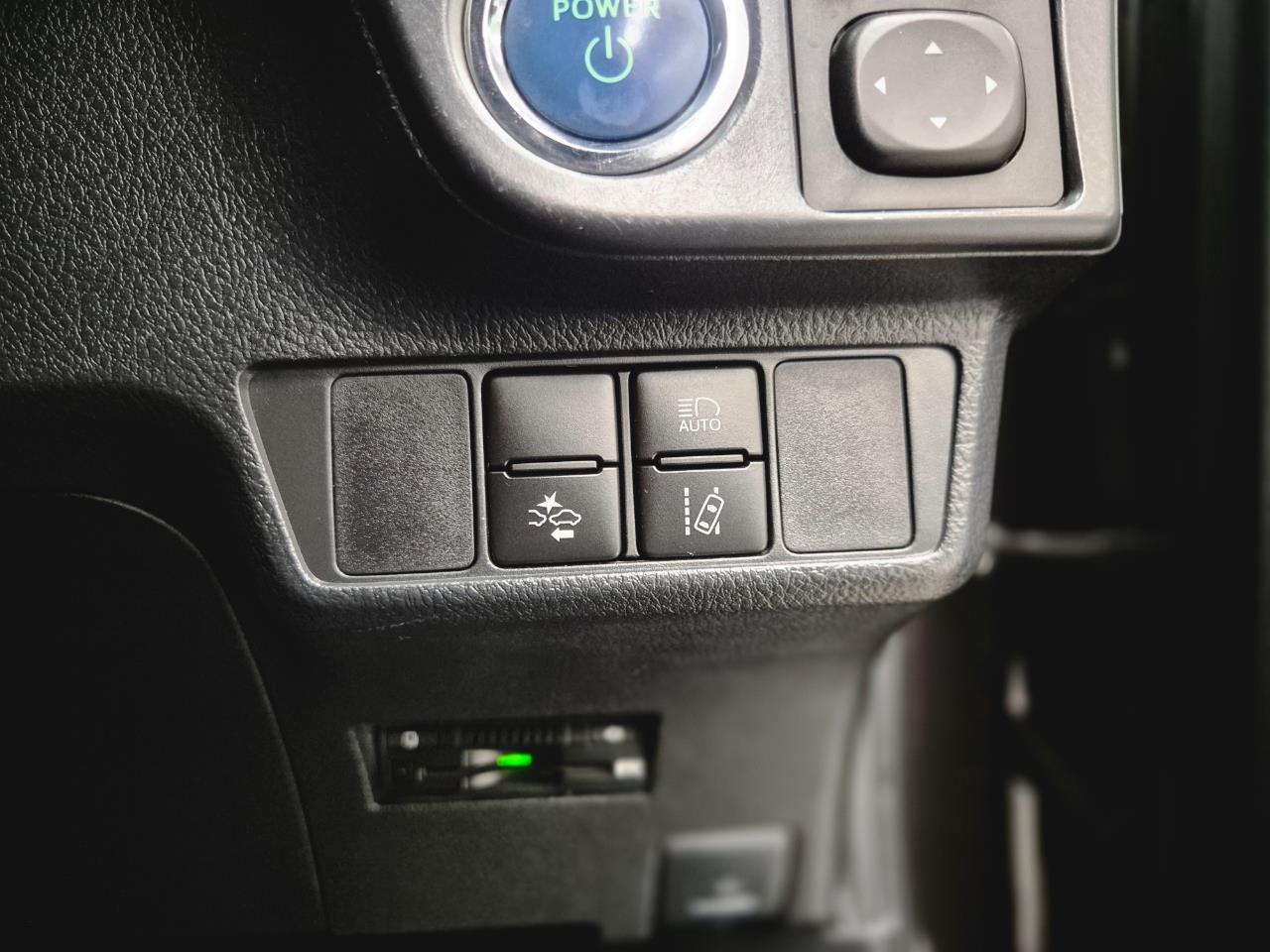 2015 Toyota COROLLA thumbnail