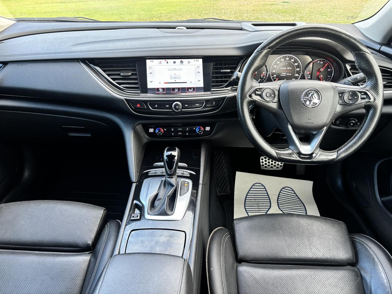 2018 Holden Commodore thumbnail
