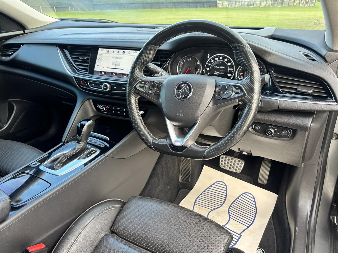 2018 Holden Commodore thumbnail