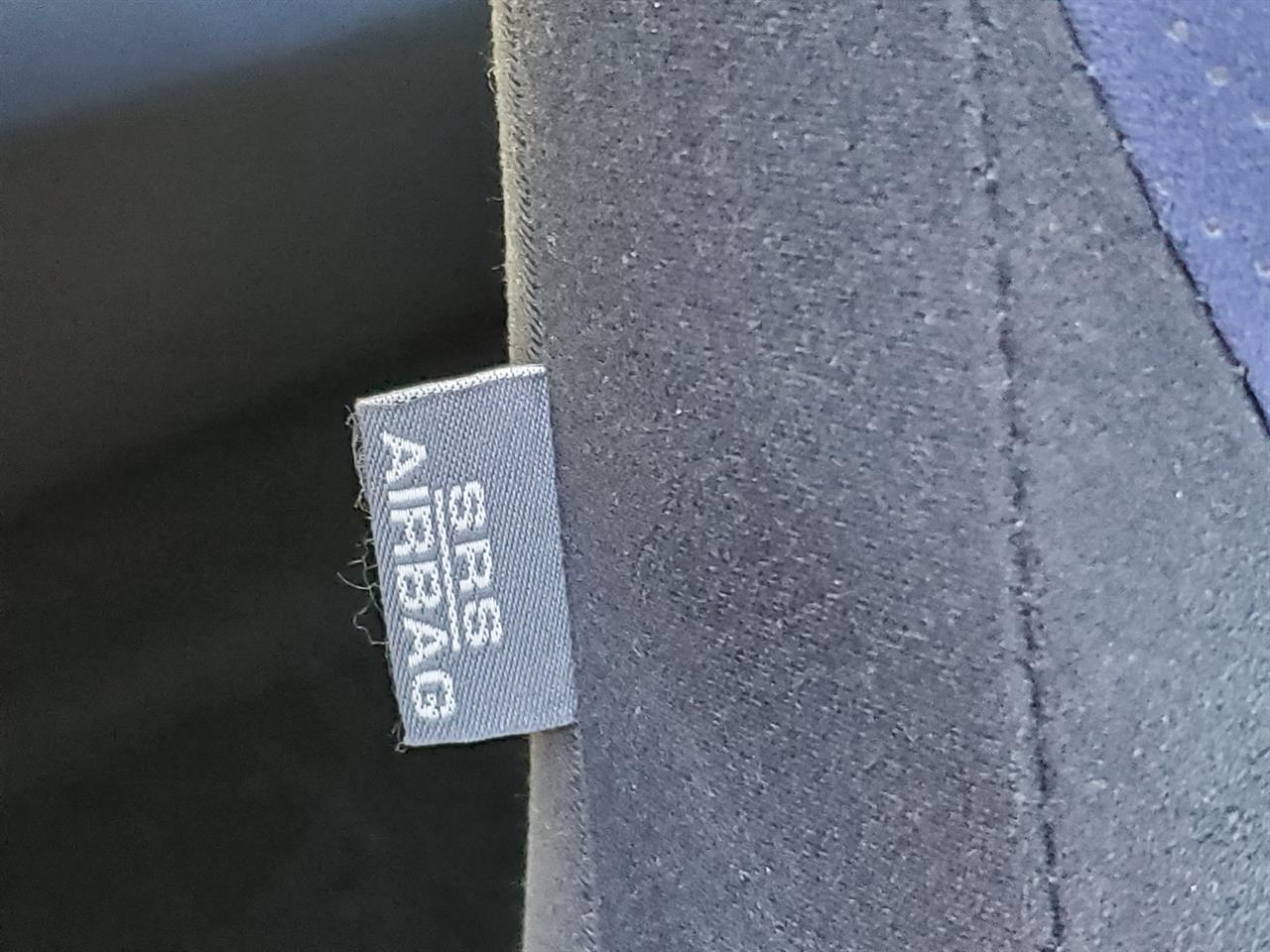 2013 Toyota Prius thumbnail
