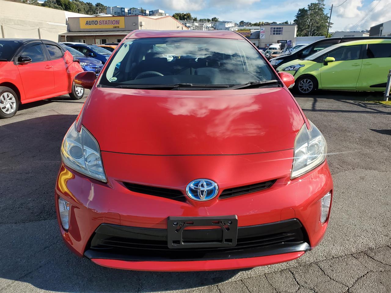 2013 Toyota Prius thumbnail