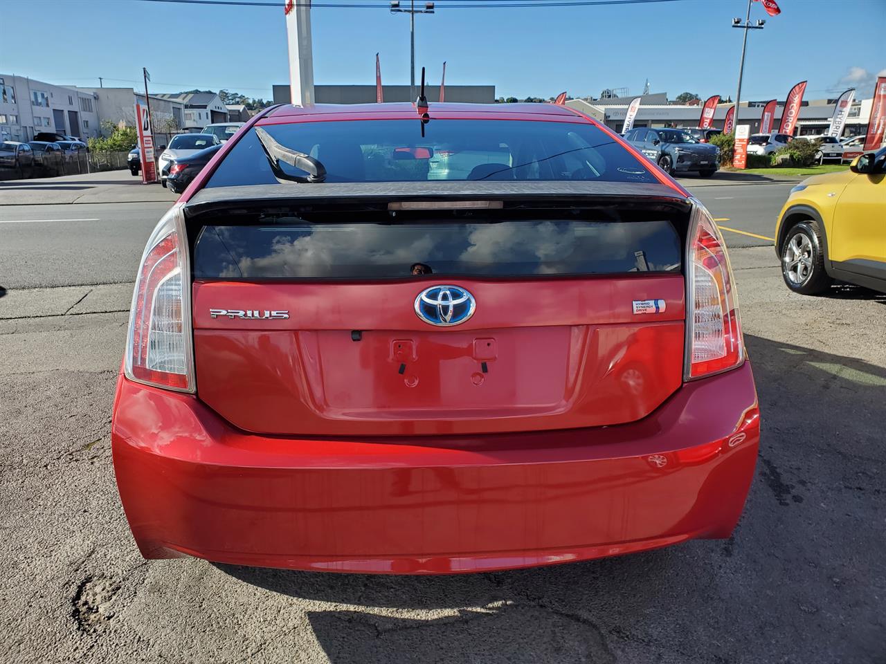 2013 Toyota Prius thumbnail