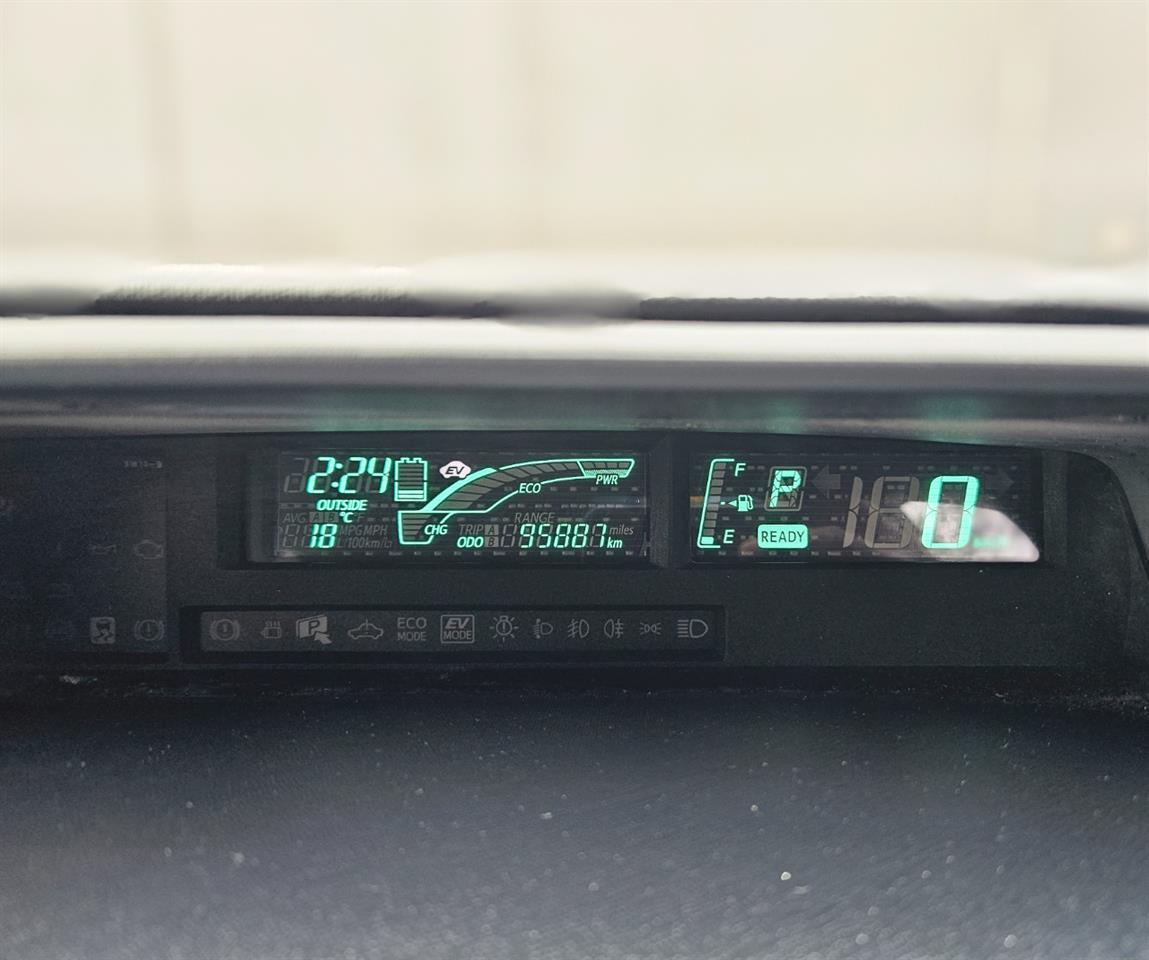 2013 Toyota Aqua thumbnail
