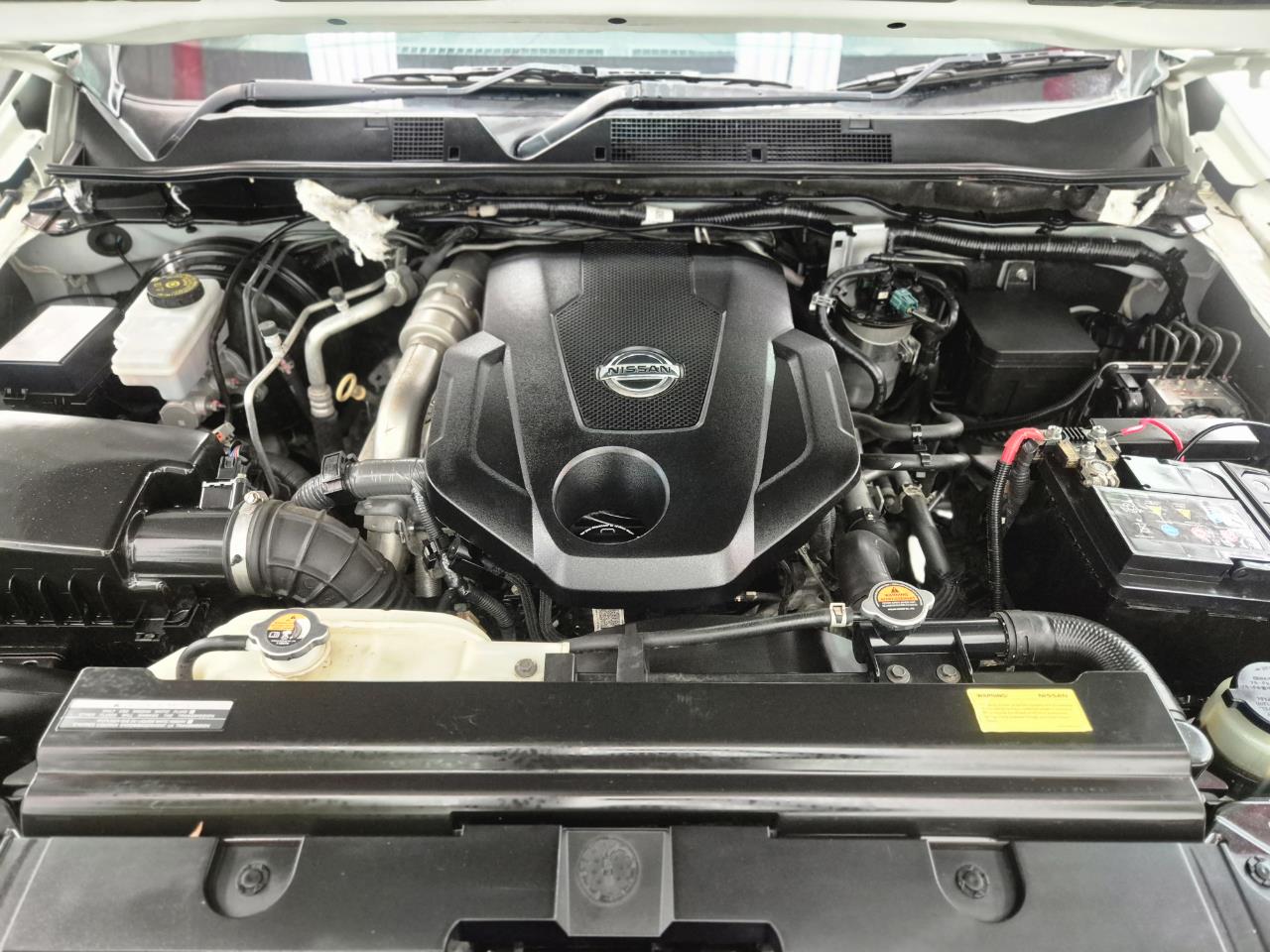 2021 Nissan Navara thumbnail