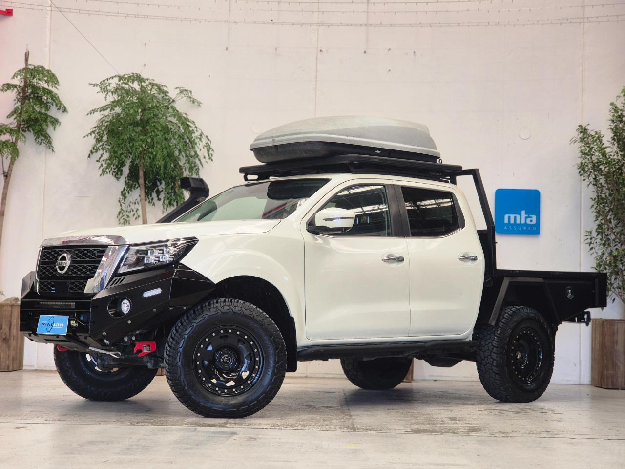 2021 Nissan Navara thumbnail