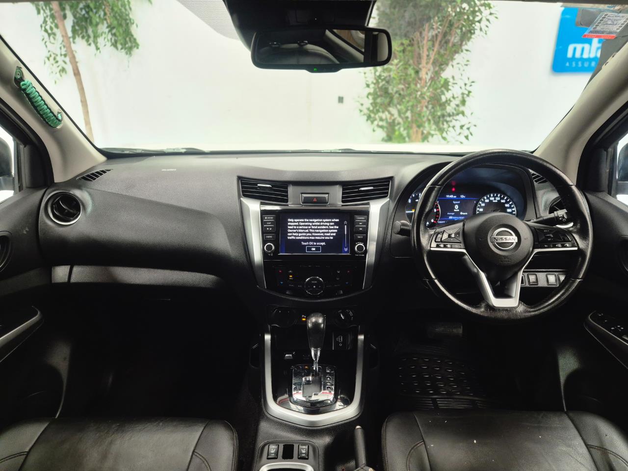 2021 Nissan Navara thumbnail