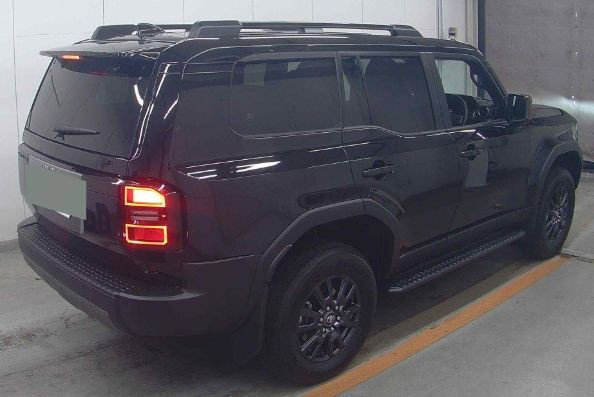 2026 Toyota Land Cruiser Prado thumbnail