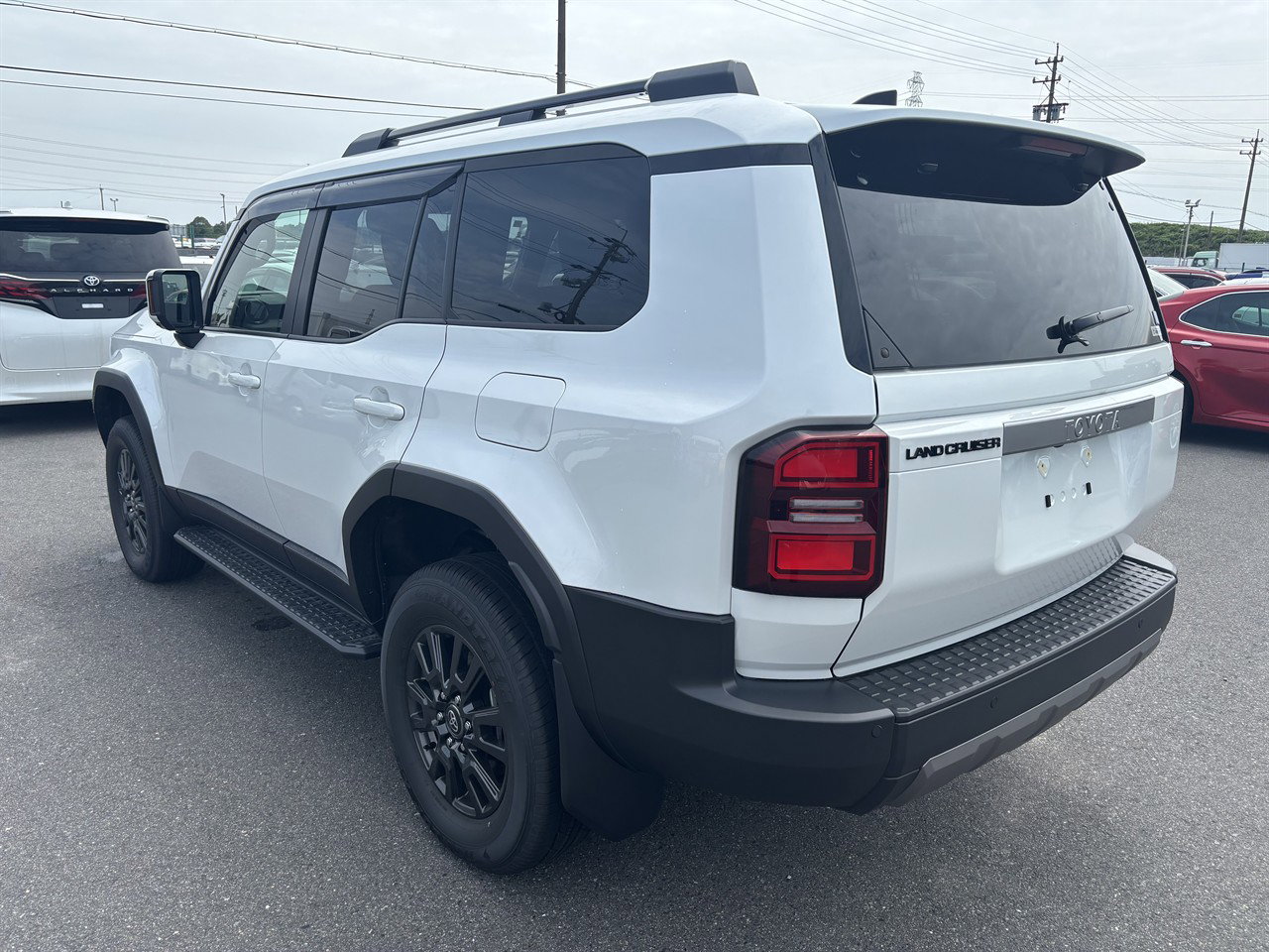 2026 Toyota Land Cruiser Prado thumbnail
