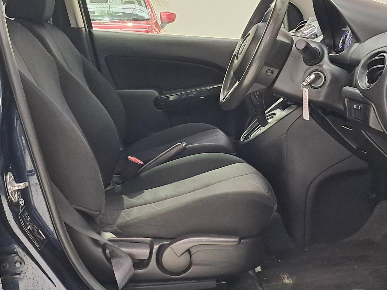 2014 Mazda Demio thumbnail