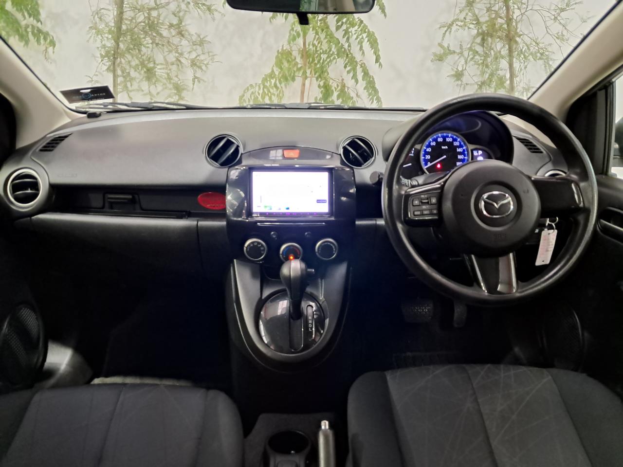 2014 Mazda Demio thumbnail
