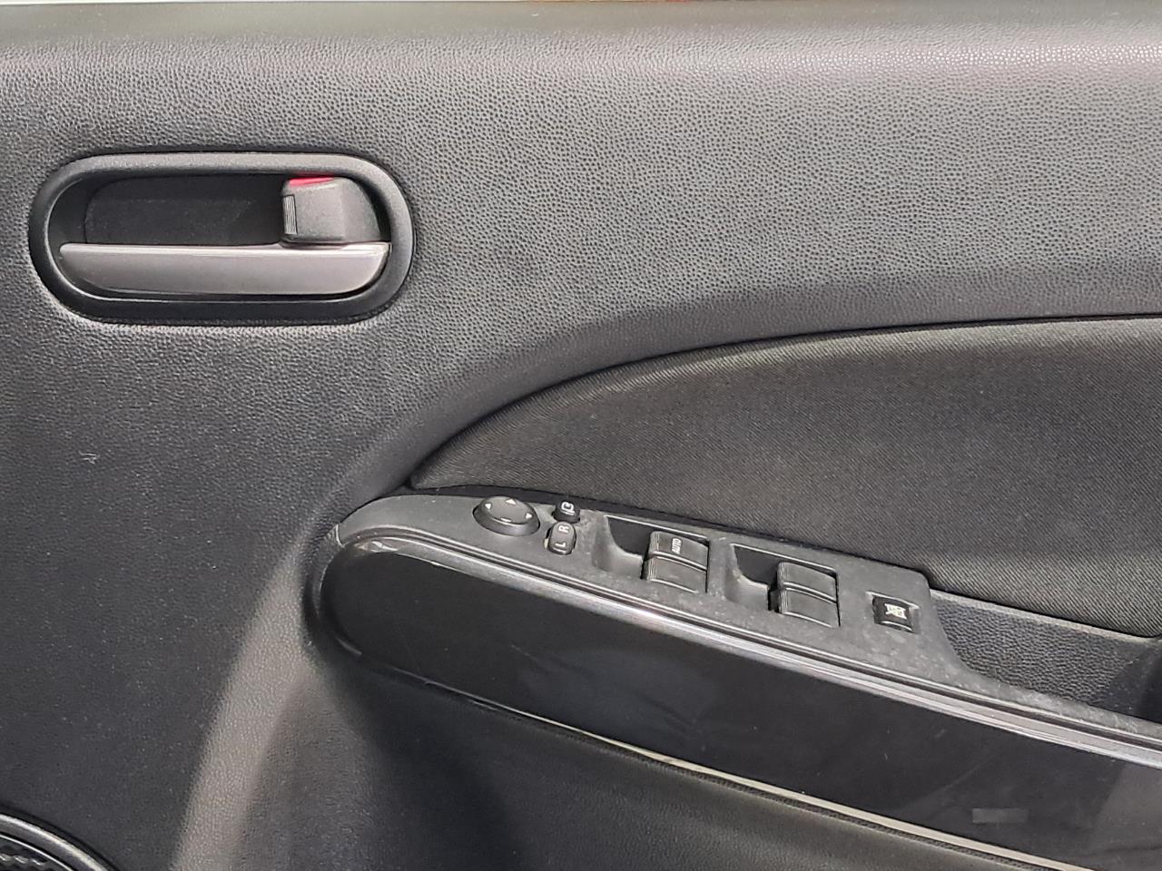 2014 Mazda Demio thumbnail
