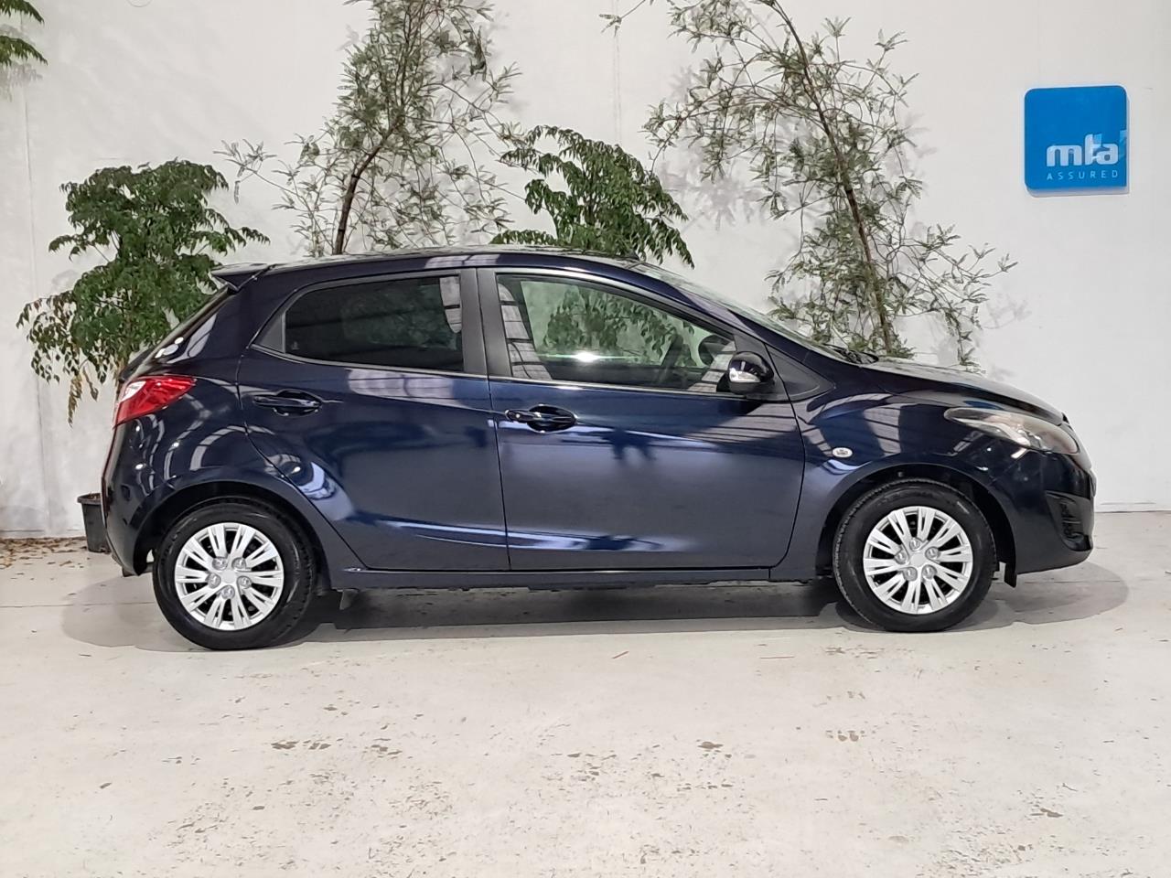 2014 Mazda Demio thumbnail