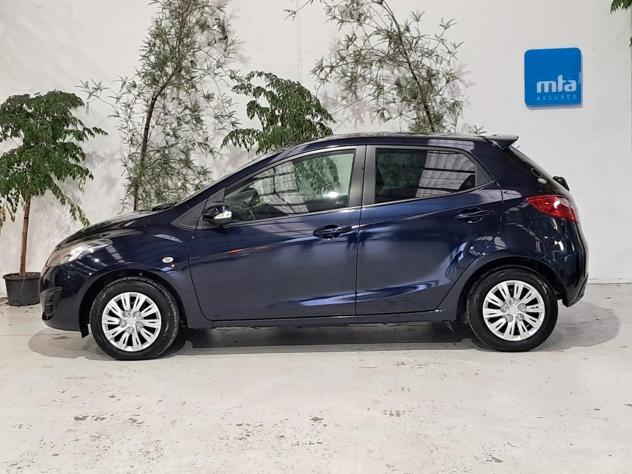 2014 Mazda Demio thumbnail
