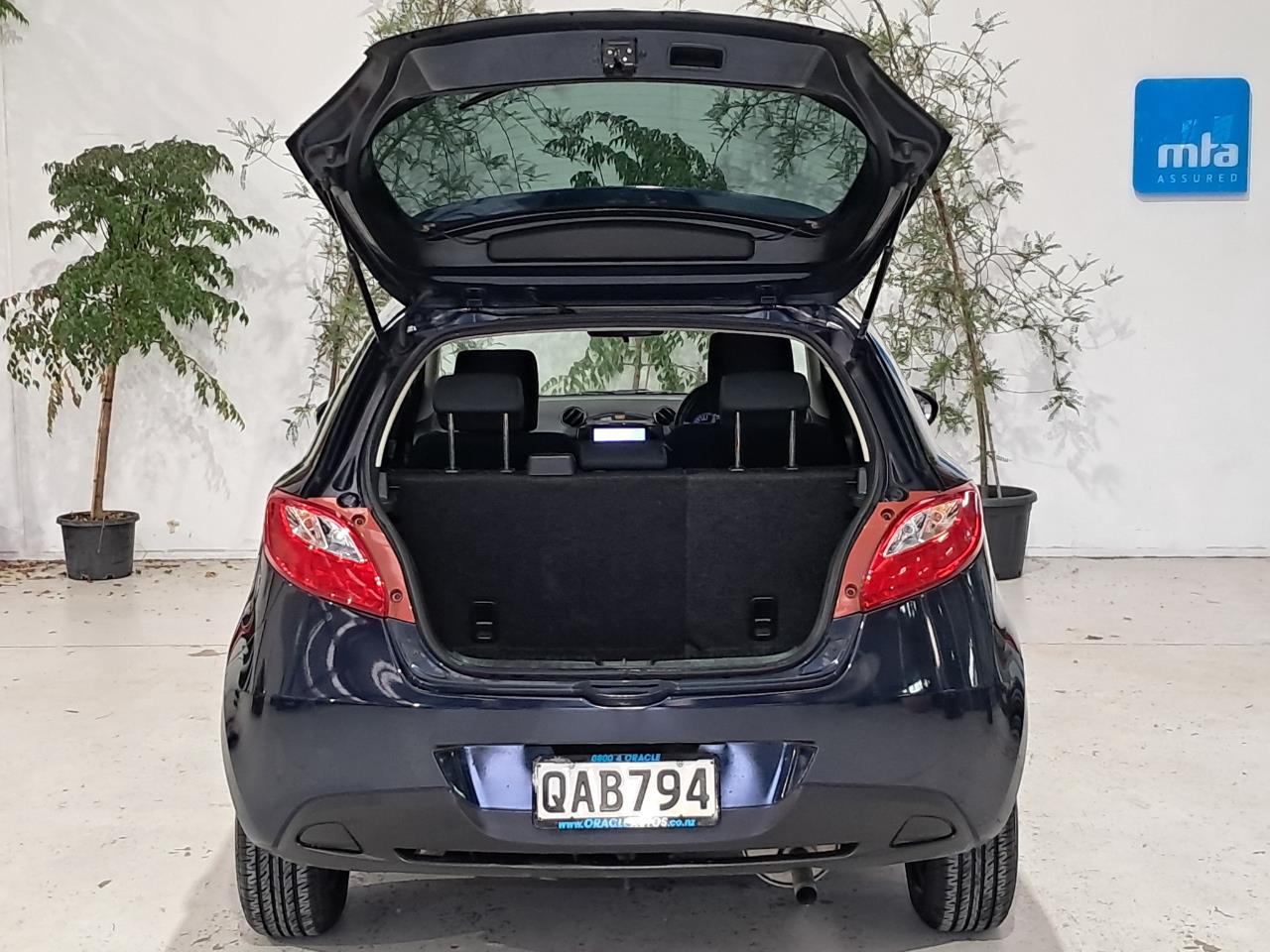 2014 Mazda Demio thumbnail