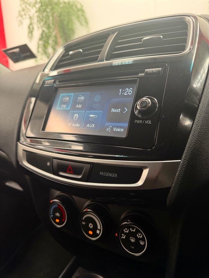 2016 Mitsubishi Asx thumbnail
