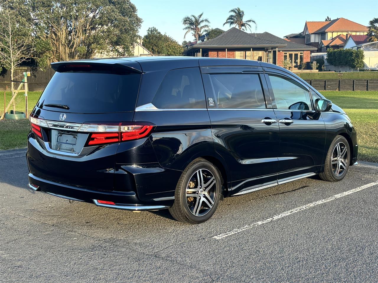 2015 Honda Odyssey thumbnail