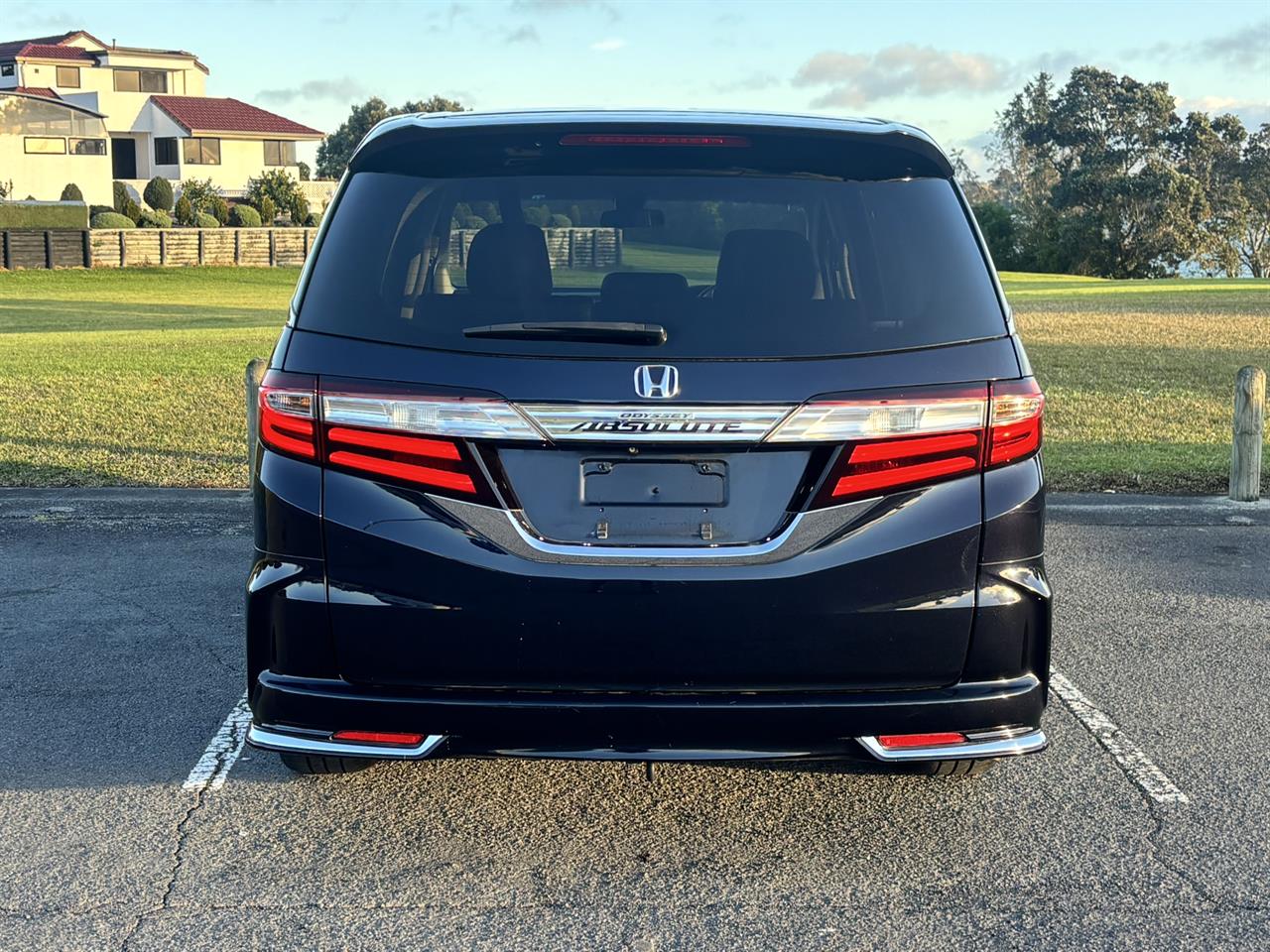 2015 Honda Odyssey thumbnail
