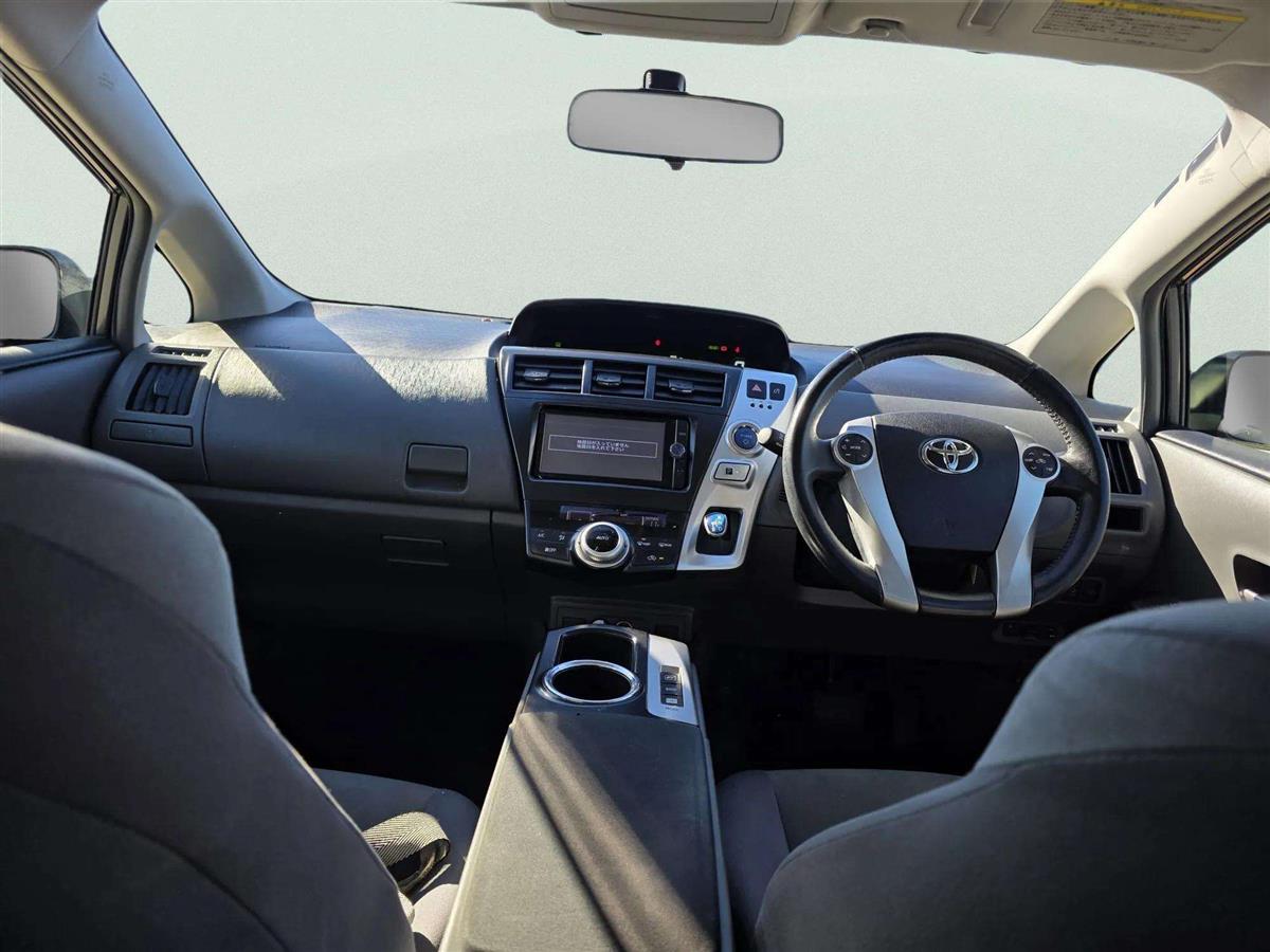 2014 Toyota Prius thumbnail