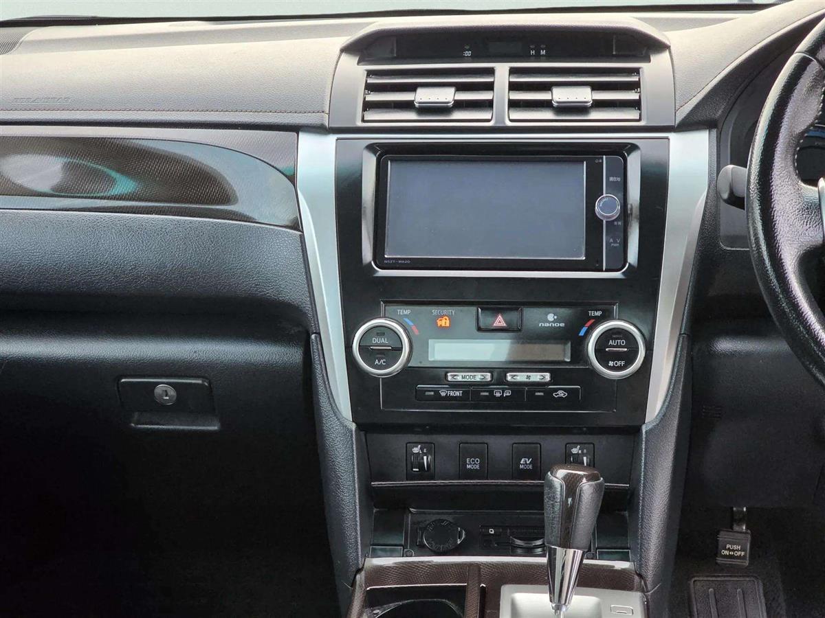 2014 Toyota Camry thumbnail