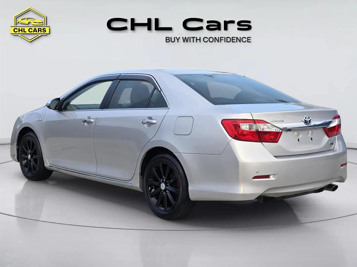 2014 Toyota Camry thumbnail
