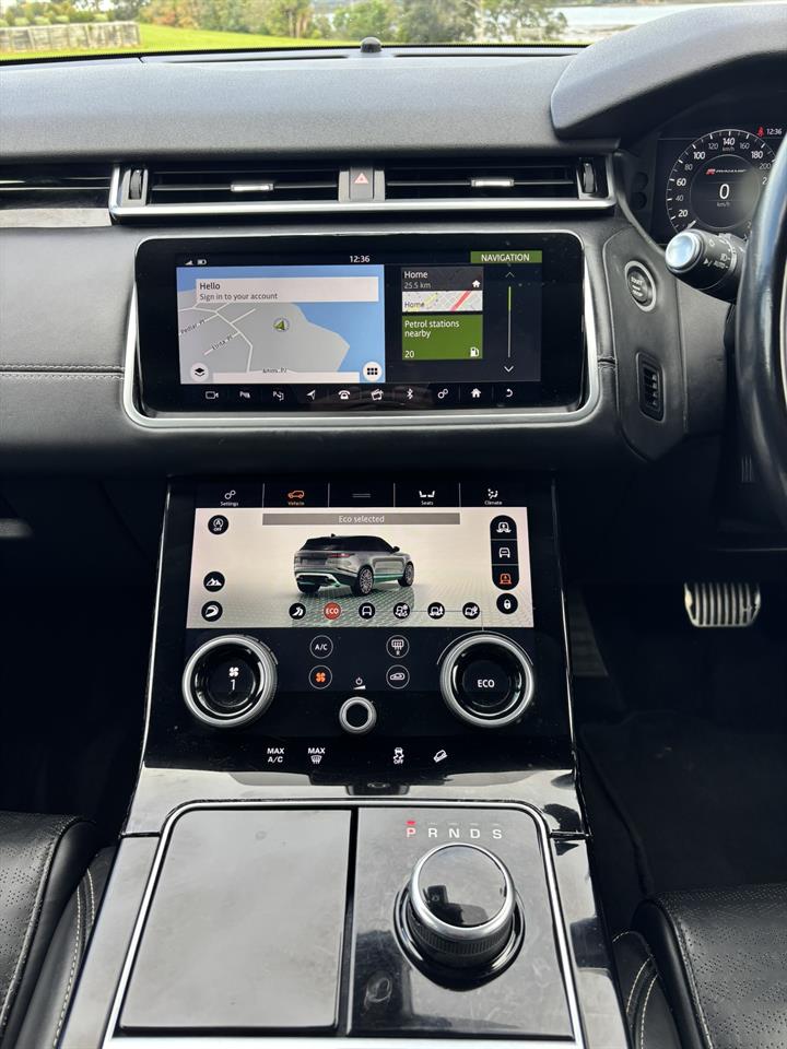 2017 Land Rover Range thumbnail