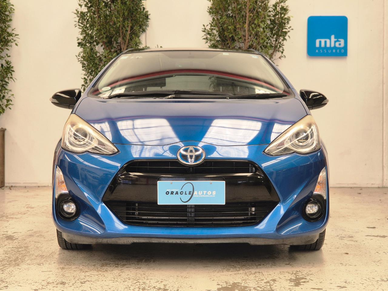 2015 Toyota Aqua thumbnail