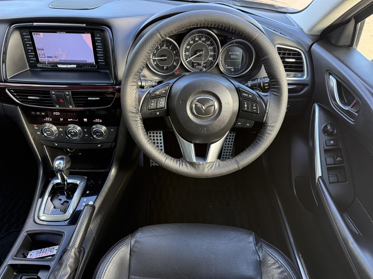 2013 Mazda Atenza thumbnail