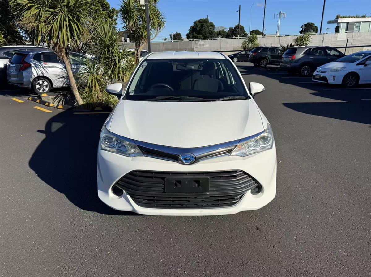 2016 Toyota Corolla thumbnail