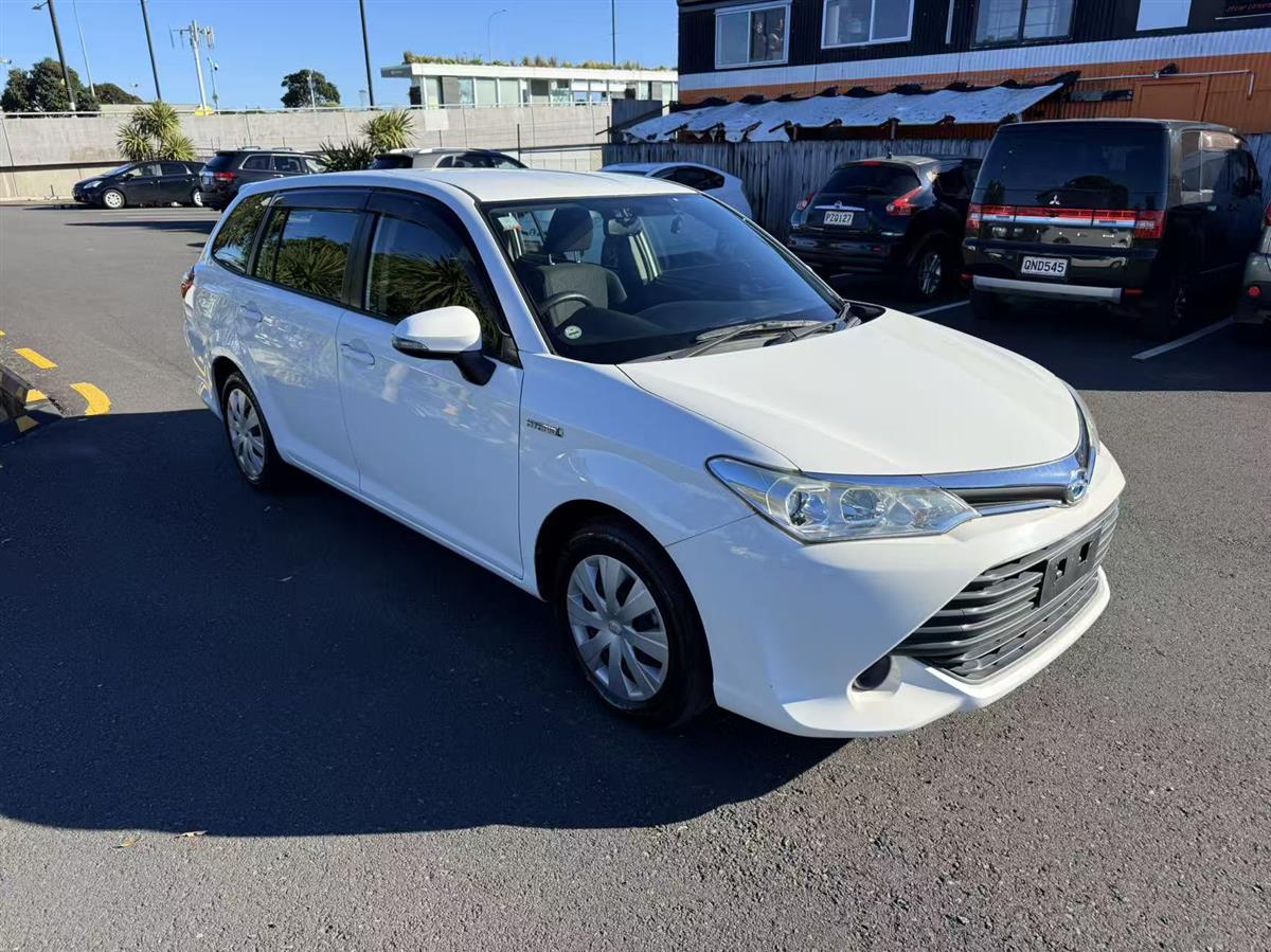 2016 Toyota Corolla thumbnail