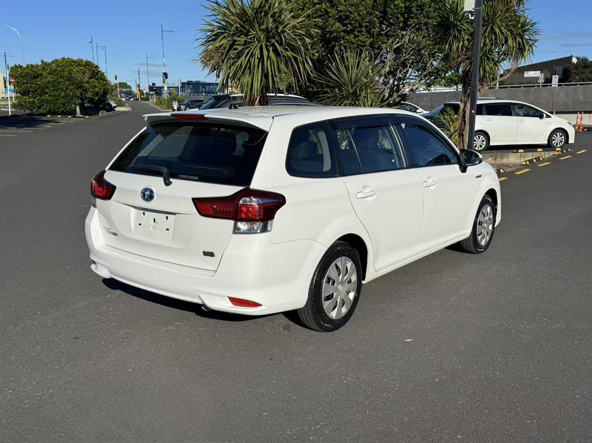 2016 Toyota Corolla thumbnail
